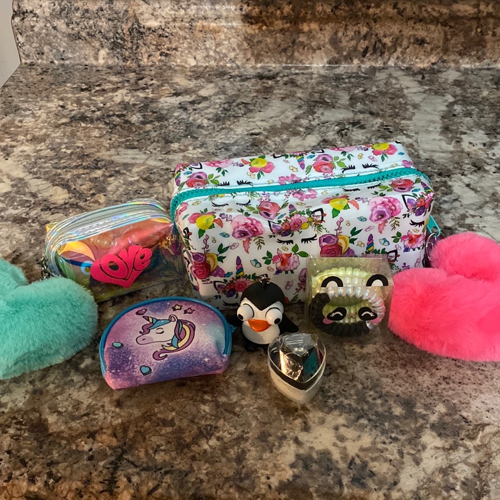 Mystery Bag - Medium Girls